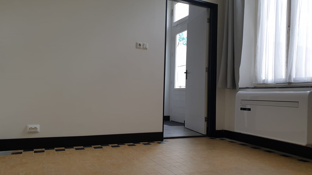 Hoofdstraat 40a - Entree slaapkamer  met verwarming-airco.jpg